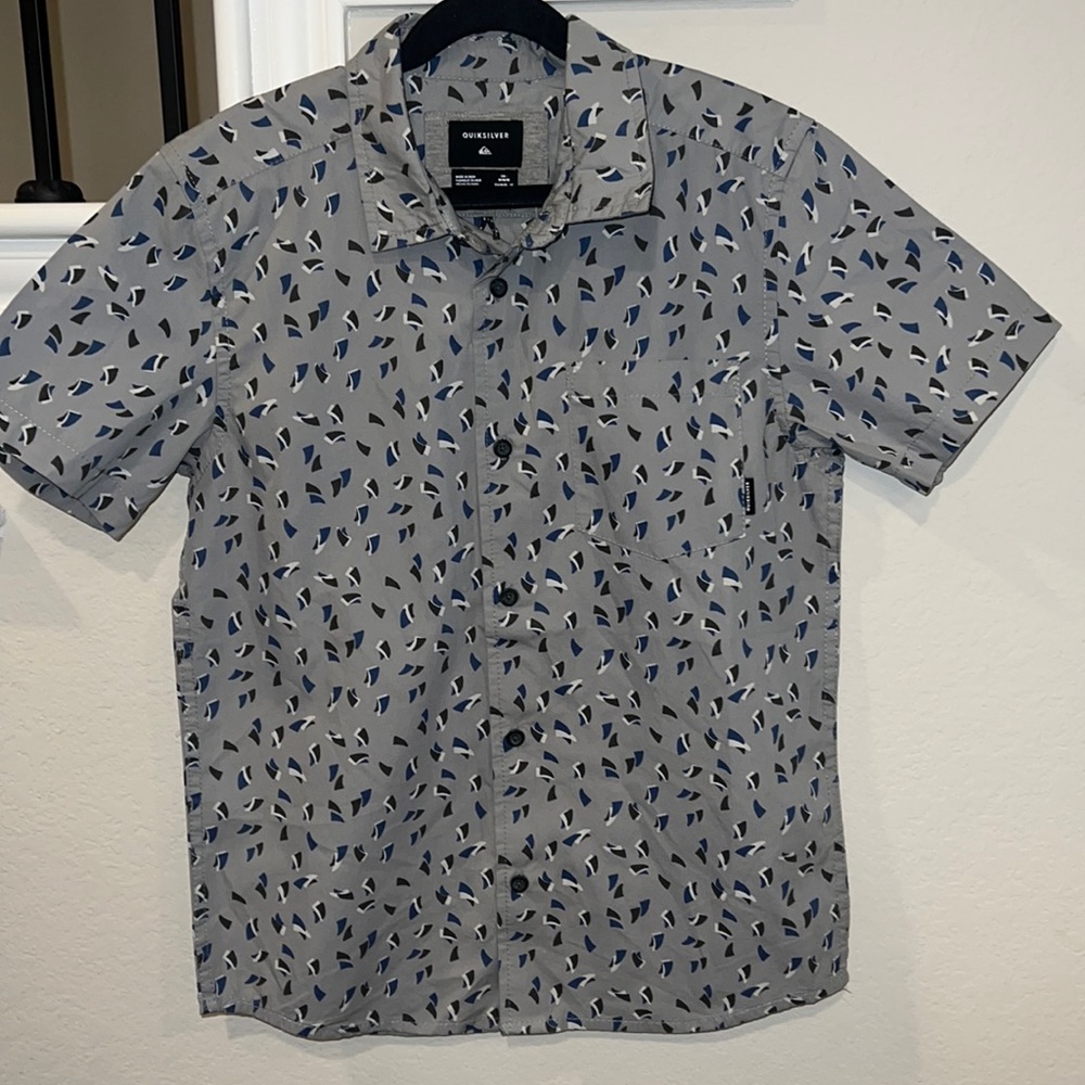 Quiksilver short sleeve shirt BNWT
